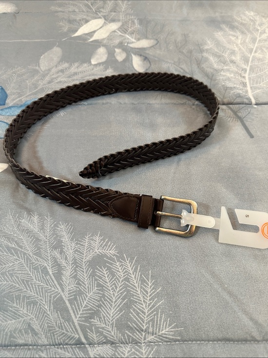 wonder nation Other - NWT Wonder Nation kids Woven Leather Like Belt in Dark Brown Sz S 🤎